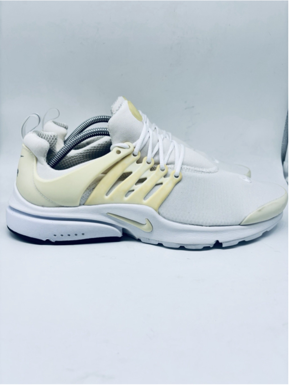 Nike Air Presto By You Men’s 11 White Cream Sneakers 846438-997